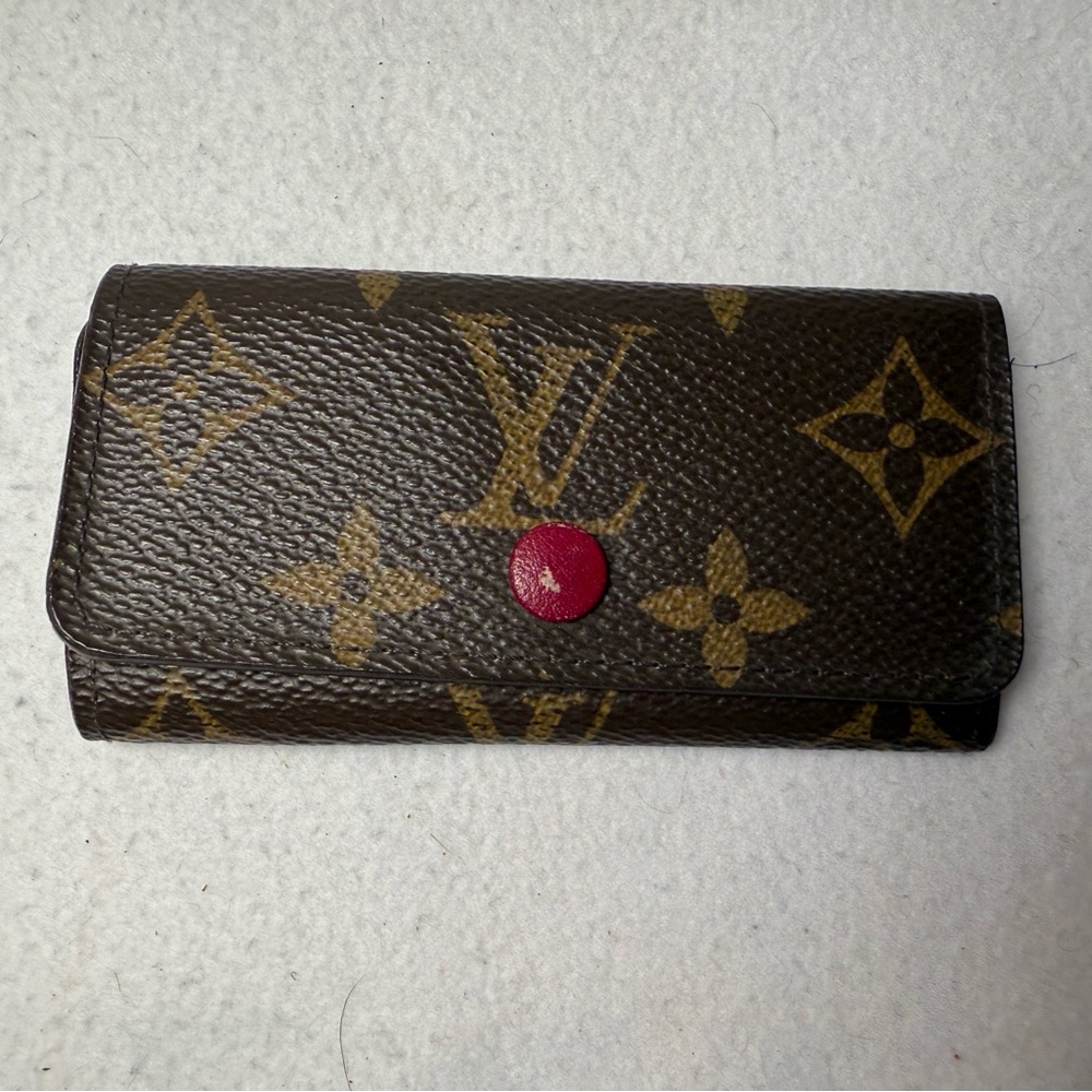 Louis Vuitton Brown Monogram key case with Red Accent